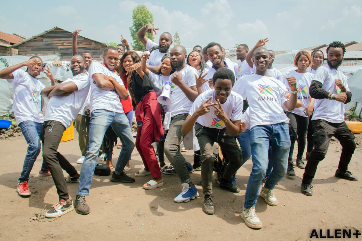 Jeunes menant le changement communautaire